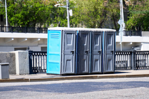 Porta potty delivery and setup in West Ishpeming, MI